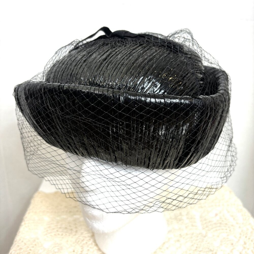 Vintage 50’s Favorette Blk Shiny Straw Hat